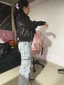 Stripchat Free Live Porn of Ady_18