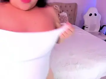 Stripchat Nude Webcam of EmilySanchezz
