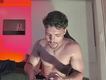 Stripchat Free Porn Cam of justin_lenox