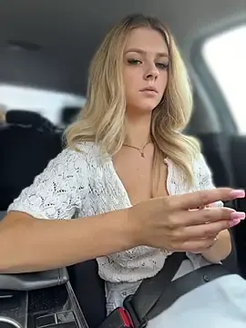 Stripchat Best Webcam of Love_Bri