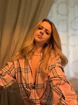 Stripchat Adult Webcam of Love_Bri