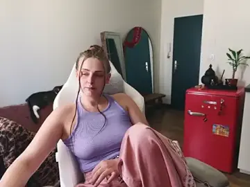 Stripchat Free Live Porn of Celeste_Off