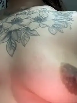 Stripchat Best Webcam of ll_aaa