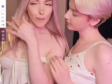 Stripchat Live Sex Cam of MaeEversley