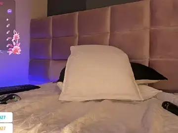 Stripchat Best live sex cam show of Shayla27