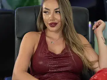 Stripchat Sex Cam of BabesGoWild