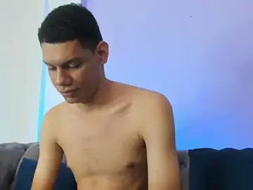 Stripchat Adult Webcam of milo_cruz_