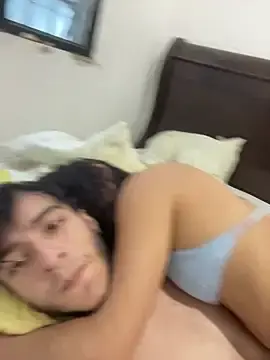 Stripchat Live Porn of MonicBrit