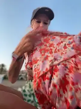 Stripchat Live Sex Cam of Betsy