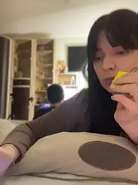 Stripchat Live Sex Cam of Poly_Nick