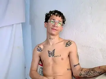 Stripchat Free Porn Cam of mateodeamjo