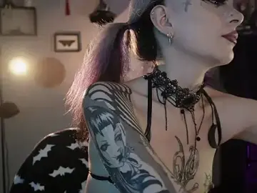 Stripchat Watch Live Sex Cams of insania_9999_