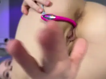 Stripchat Nude Webcam of _blowjob_queen
