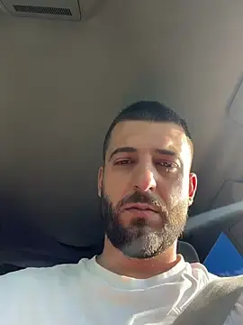 Stripchat Adult Webcam of Pablo_Hornyguy95