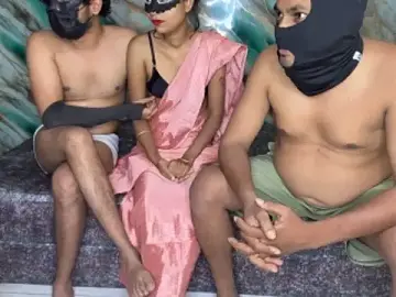 Stripchat Free Porn Cam of Zoyarathore_