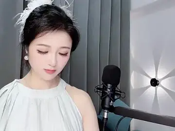 Stripchat Watch Live Sex Cams of Momo-Wow