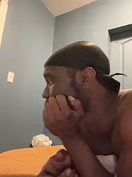 Stripchat Free Porn Cam of Bigdickbandit205