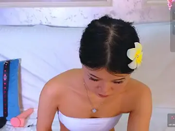 Stripchat Live Sex Cam of Tina_Kim_