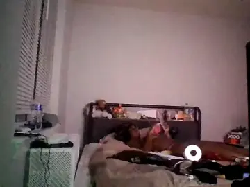 Stripchat Best Webcam of BedazedFirefly