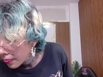 Stripchat Live Sex Cam of Lyra_tay