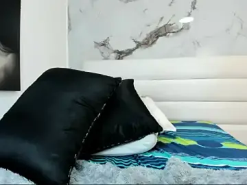 Stripchat Live Sex Cam of emily_lady20