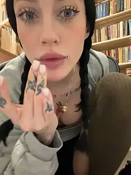 Stripchat Adult Webcam of Melissa_crazy