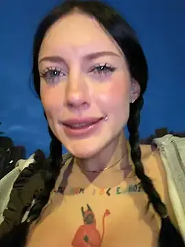 Stripchat Nude Webcam of Melissa_crazy