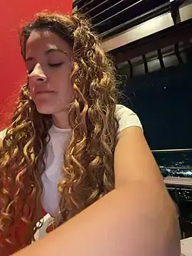 Stripchat Live Sex Cam of alana15