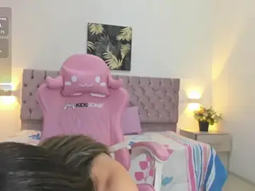 Stripchat Watch Live Sex Cams of thaliaa_smith1