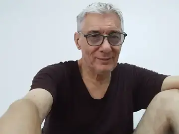 Stripchat Adult Webcam of BIGUNCUTHARDCOCK