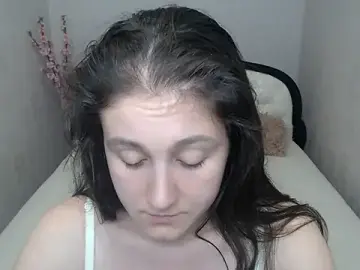 Stripchat Live Sex Cam of Holliy_Cooper