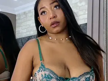 Stripchat Watch Live Sex Cams of VanessaGlenn
