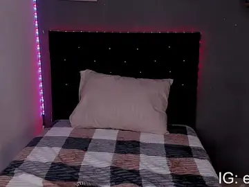 Stripchat Watch Live Sex Cams of emma_grays2