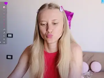 Stripchat Free Live Porn of AngeelLina