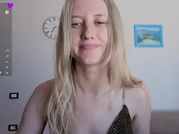 Stripchat Live Porn of AngeelLina
