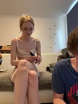 Stripchat Free Live Porn of LauraundSteve_