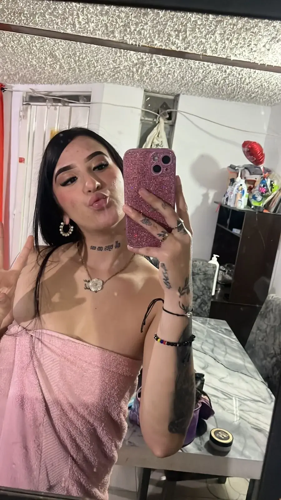 Luxury_altgirl