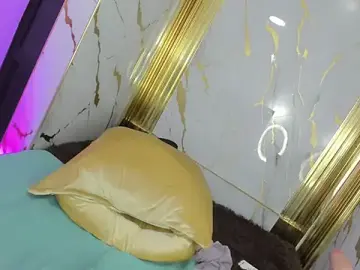 Stripchat Free Porn Cam of dianamilf