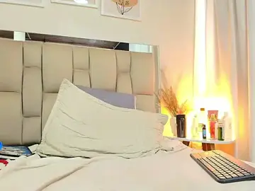 Stripchat Watch Live Sex Cams of Rachele_x