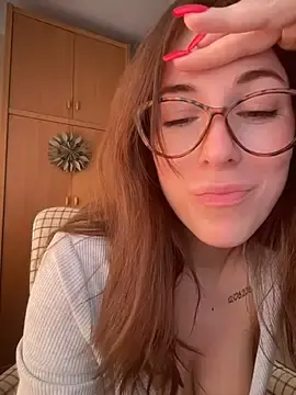 Stripchat Live Sex of MommmyYummy