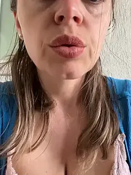 Stripchat Sex Chat of ladywithbigass