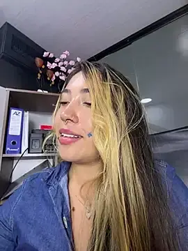 Stripchat Private Sex Chat of ManuelaVeeleez