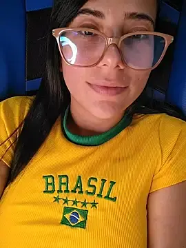 Stripchat Sex Cam of Rafaelayamazaki
