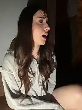 Stripchat Watch Live Sex Cams of AriaAdda