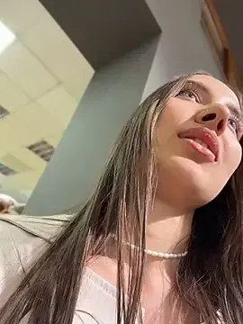 Stripchat Live Sex Cam of ICrazyOneIRL