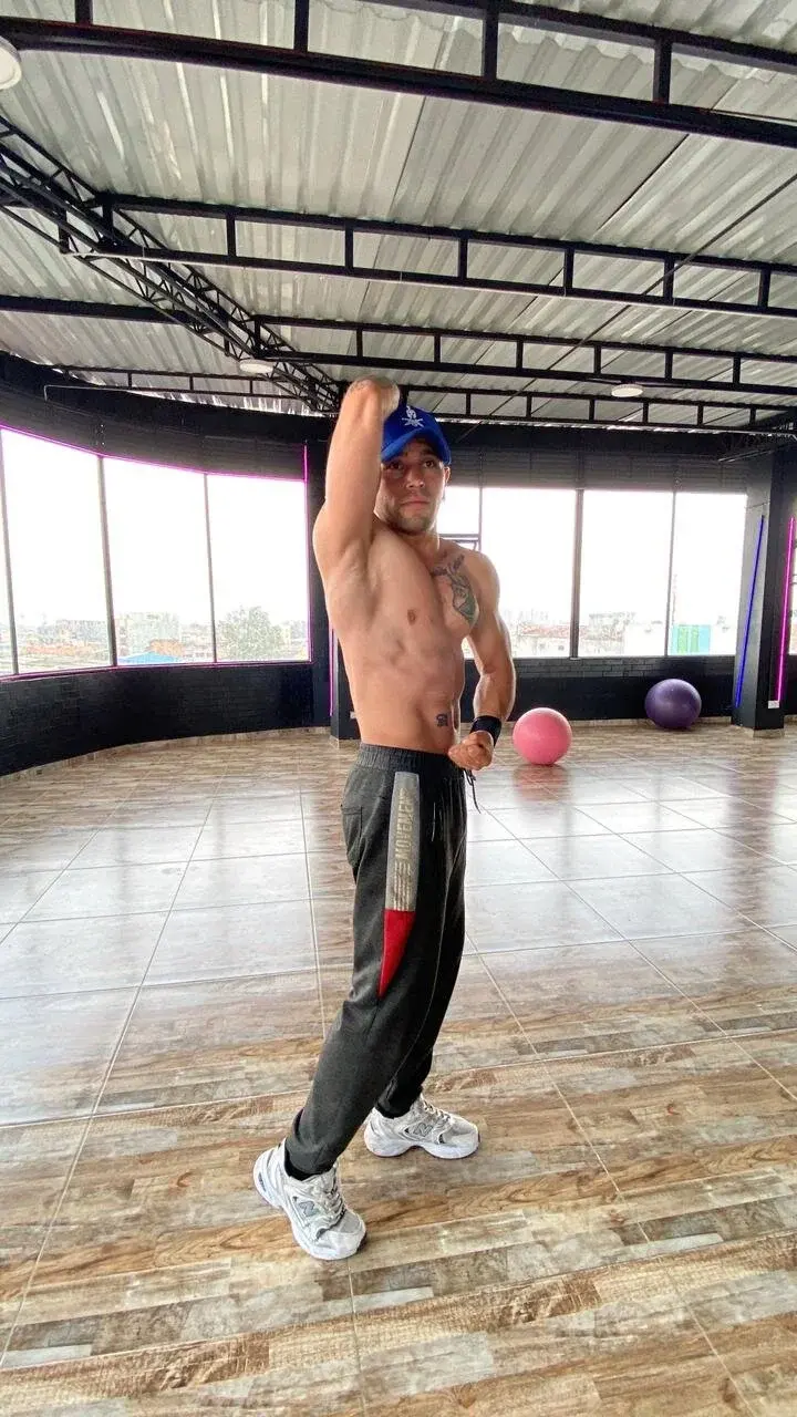 Sexmuscle17