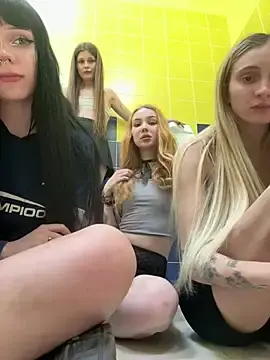 Stripchat Adult Webcam of KnockKnock-