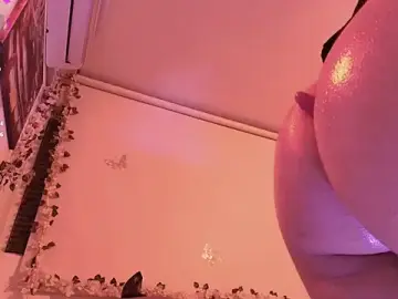Stripchat Best Webcam of soft_cherry_