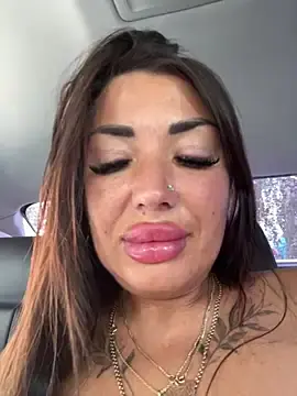 Stripchat Live Porn of RuslanaXX
