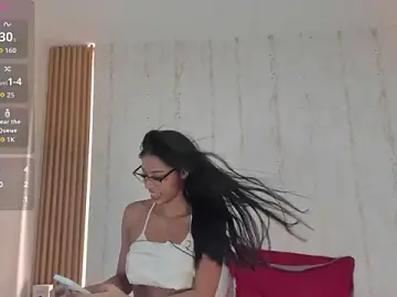 Stripchat Free Porn Cam of two_milkyway